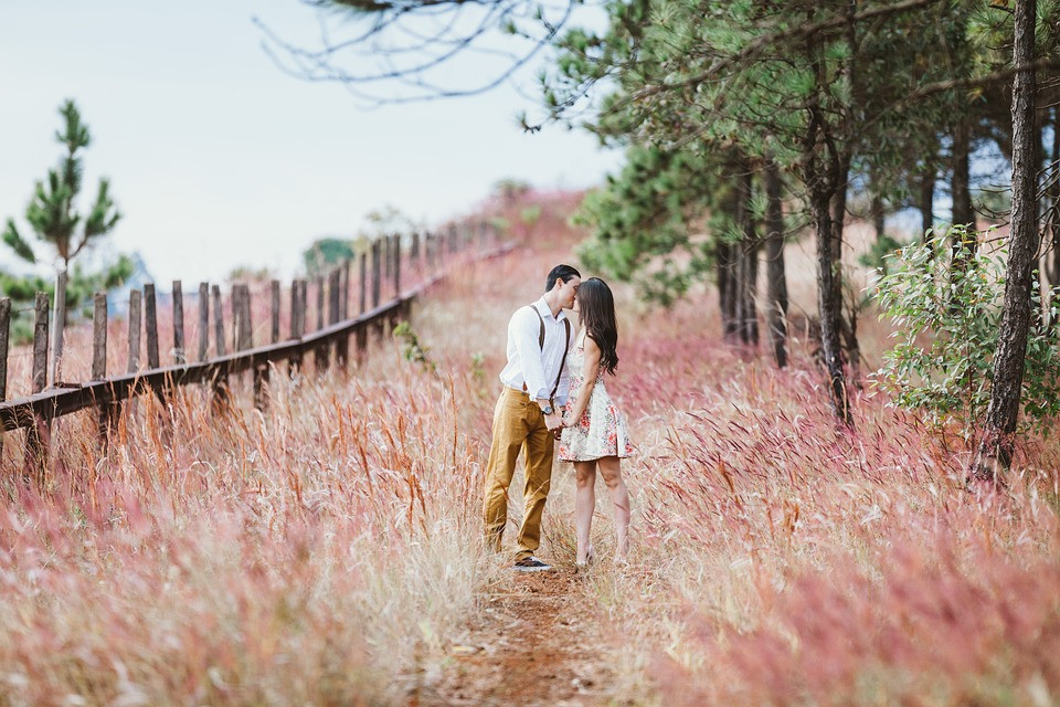 couples successful woman and men